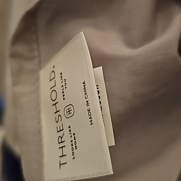 Two seersucker threshold standard grey pillow shams - Picture 4 of 7